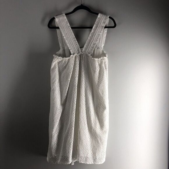 Everlane Size‎ Medium White Eyelet Dress Sleeveless Smocked Shift Sleeveless - Picture 11 of 16
